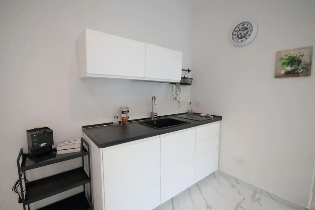 Chiaia Arcoleo House - Sofia Apartment Naples 0*,  Italy