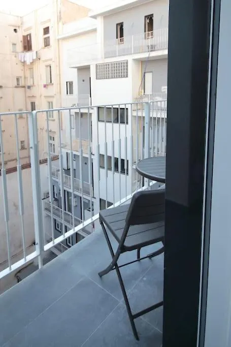Chiaia Arcoleo House - Sofia Apartment Naples Italy